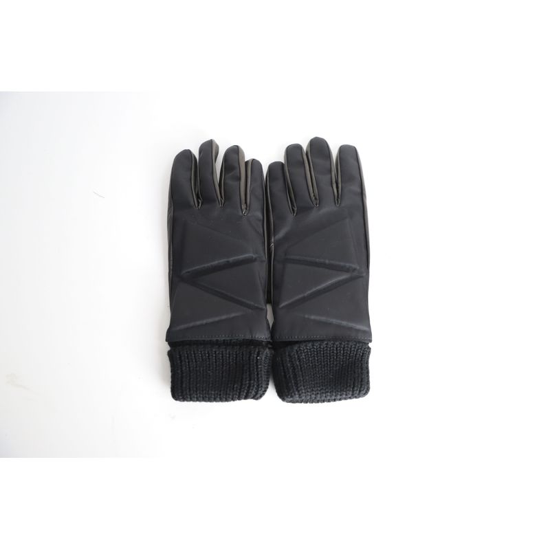 Bottega Veneta Zig Zag Two-Tone Gloves In Black Nylon & Leather